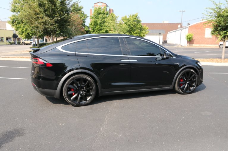 Tesla x 2019