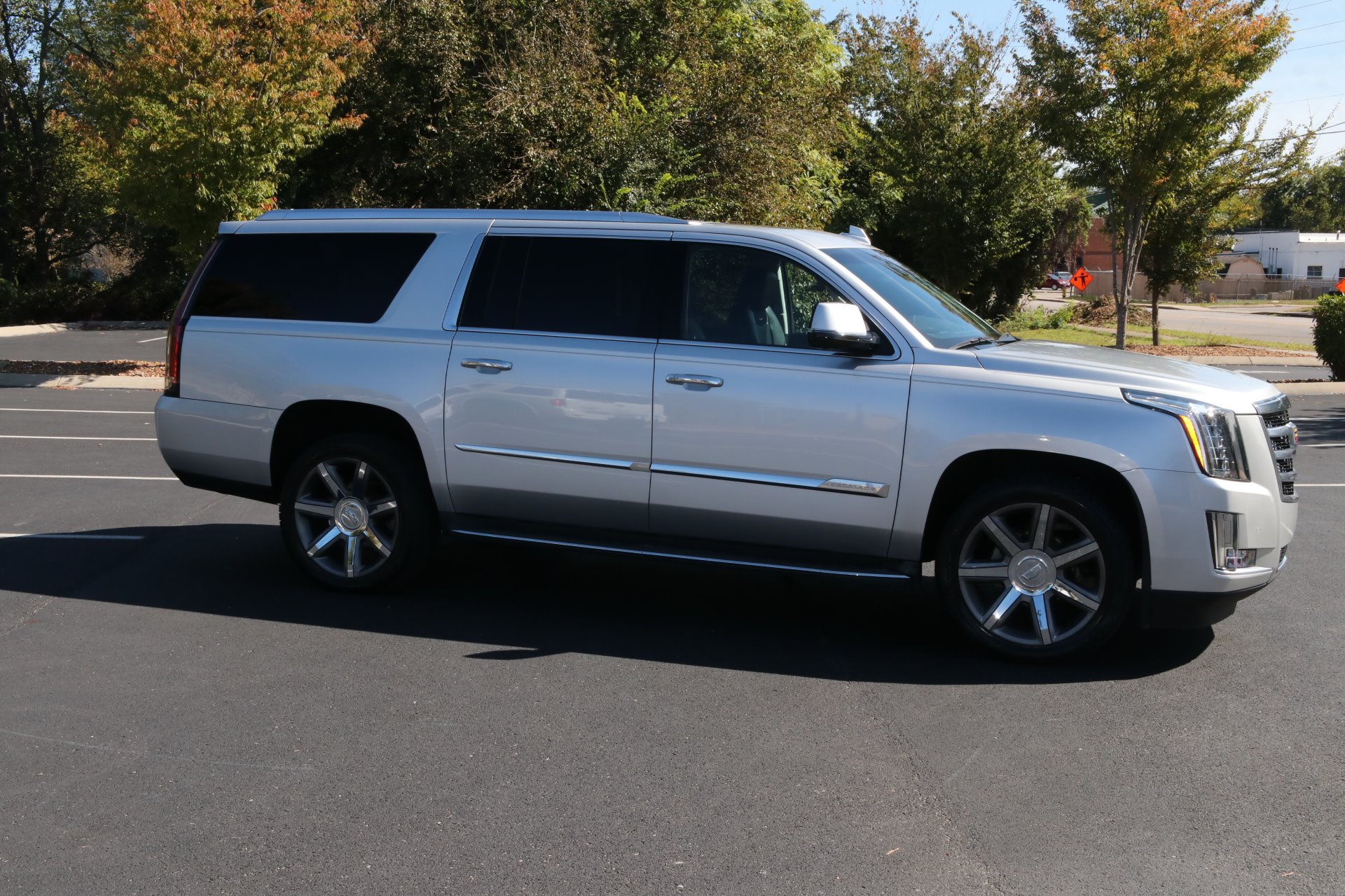 Used 2016 Cadillac Escalade ESV LUXURY 2WD W/NAV TV DVD Luxury ...