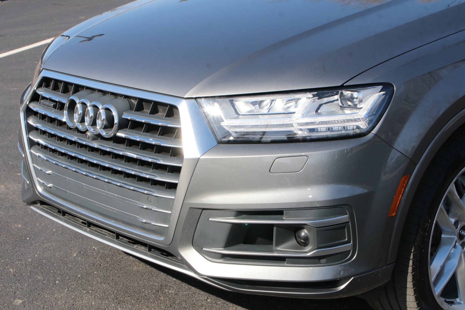 スパーク 1/43 アウディ Q7 V8 TDI QUATTRO 2014 グレー graphite Grey-