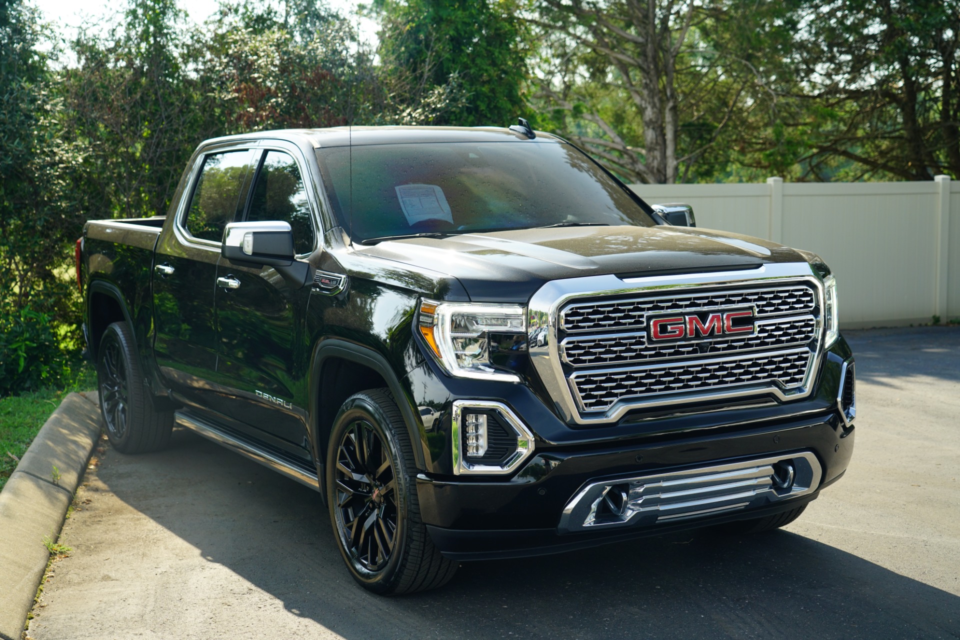 Used 2021 GMC Sierra 1500 DENALI ULTIMATE 4WD CREWCAB W/22 INCH WHEELS ...