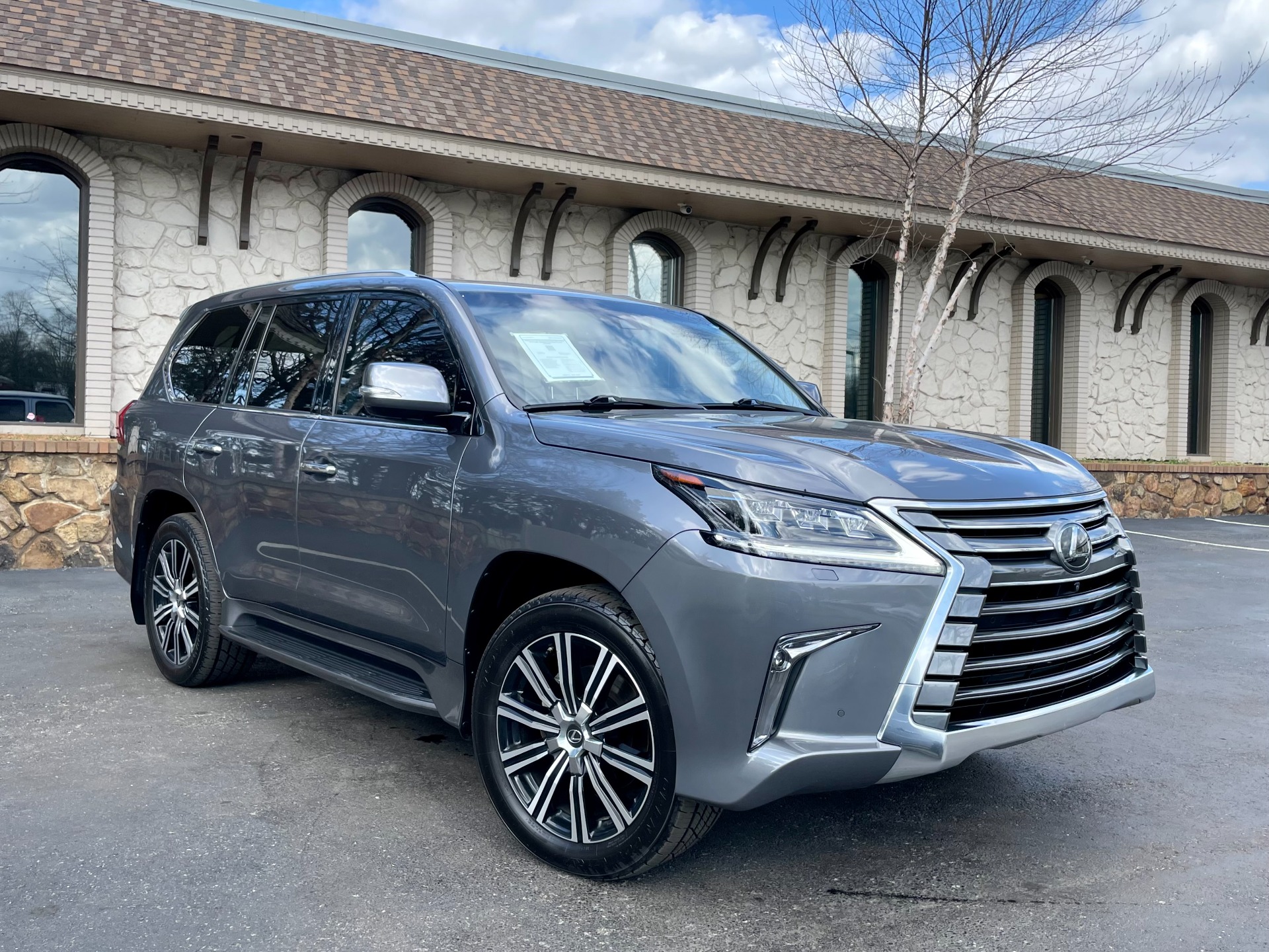 Used 2020 Lexus LX 570 LUXURY PACKAGE THREE ROW AWD W/MARK LEVINSON ...