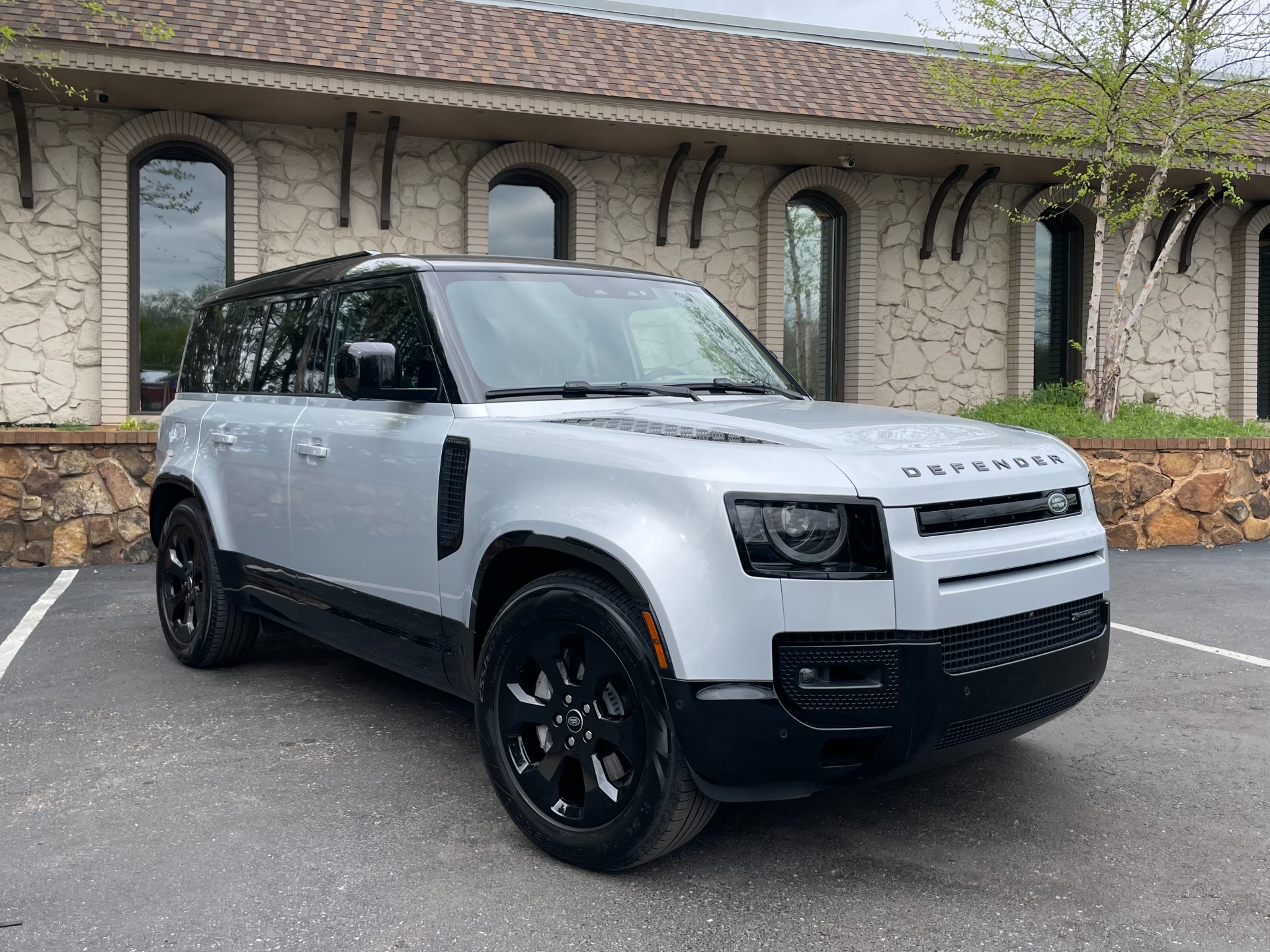 Used 2023 Land Rover Defender 110 X-DYNAMIC SE AIR SUSPENSION PACK W ...