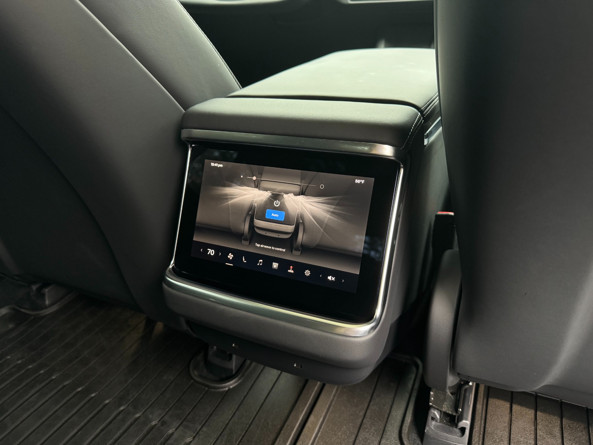 2021 Tesla Model S Plaid photo 23