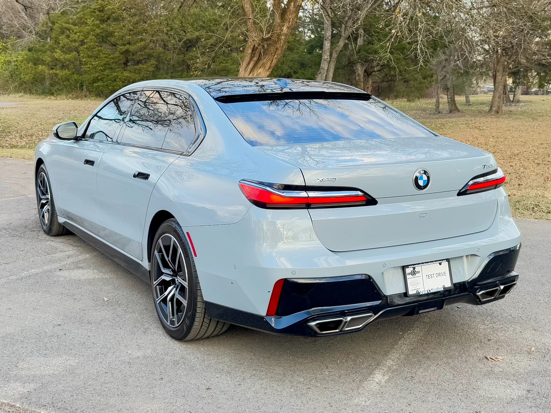 2023 BMW 7 Series 760i photo 4