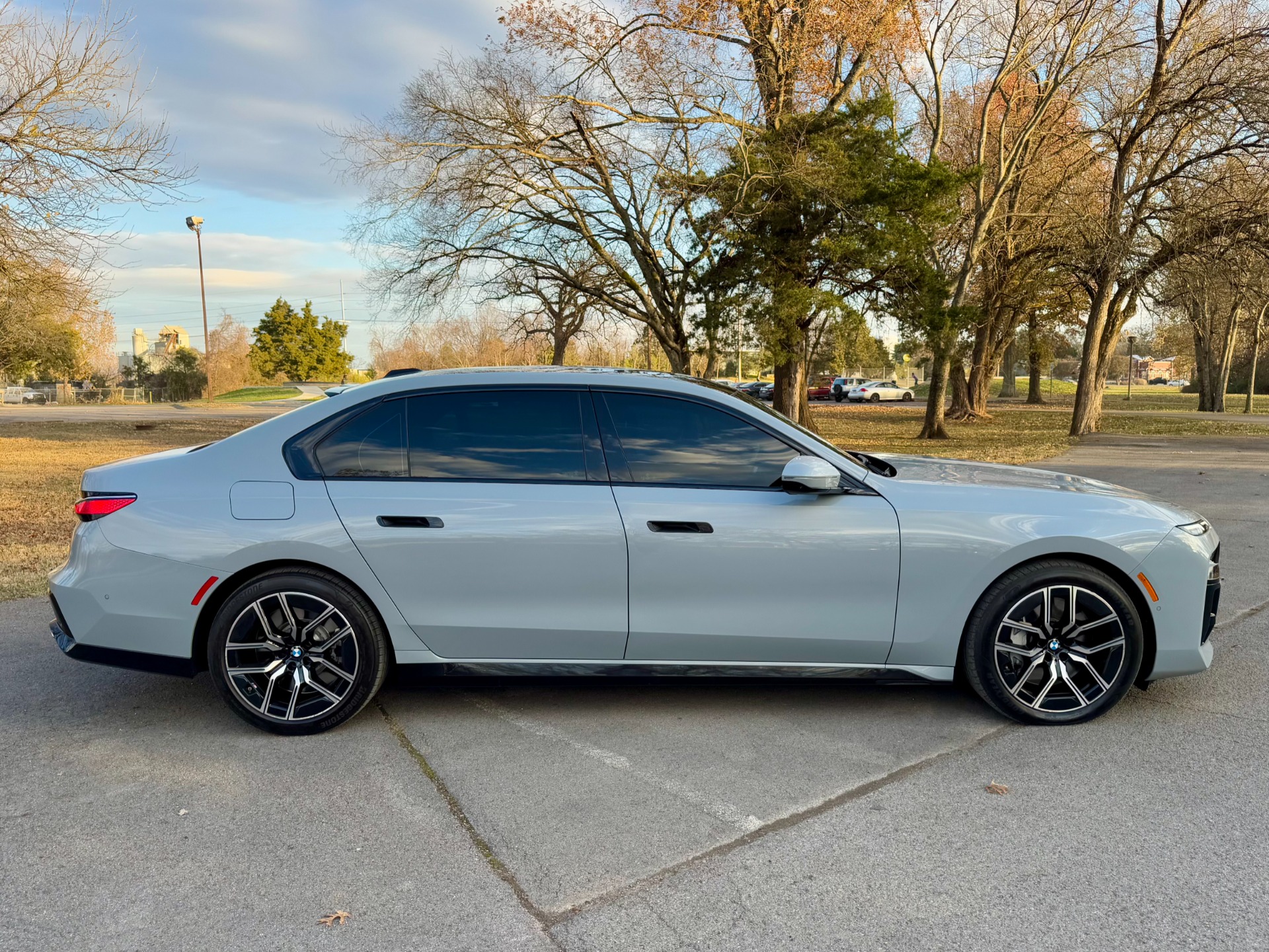 2023 BMW 7 Series 760i photo 7