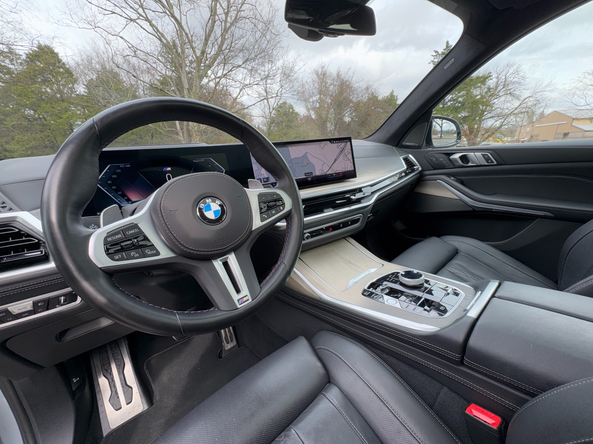 2023 BMW X7 M60i photo 10