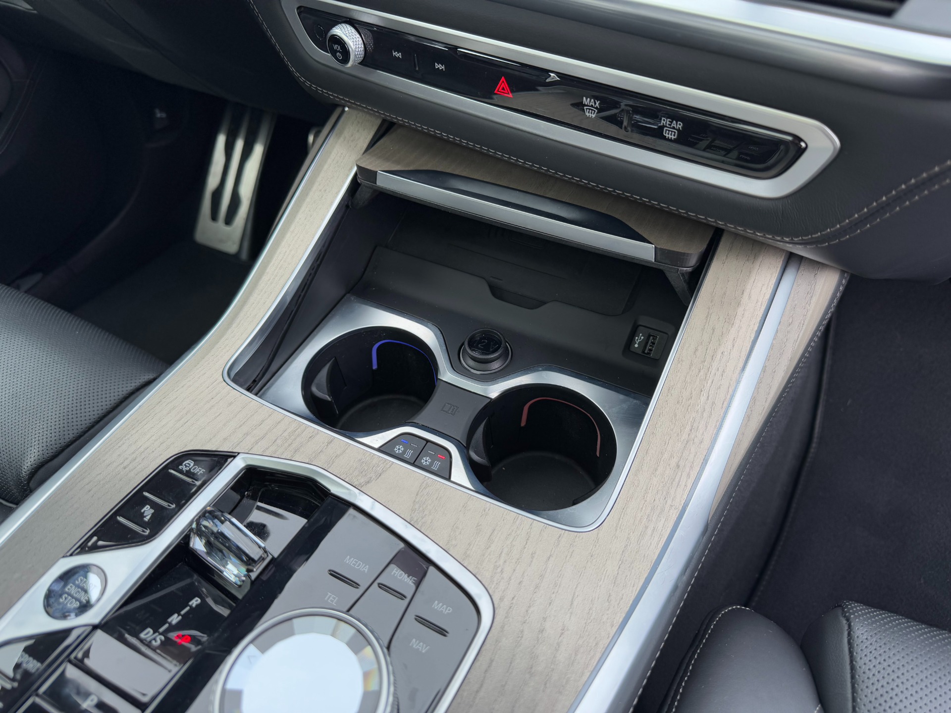 2023 BMW X7 M60i photo 37