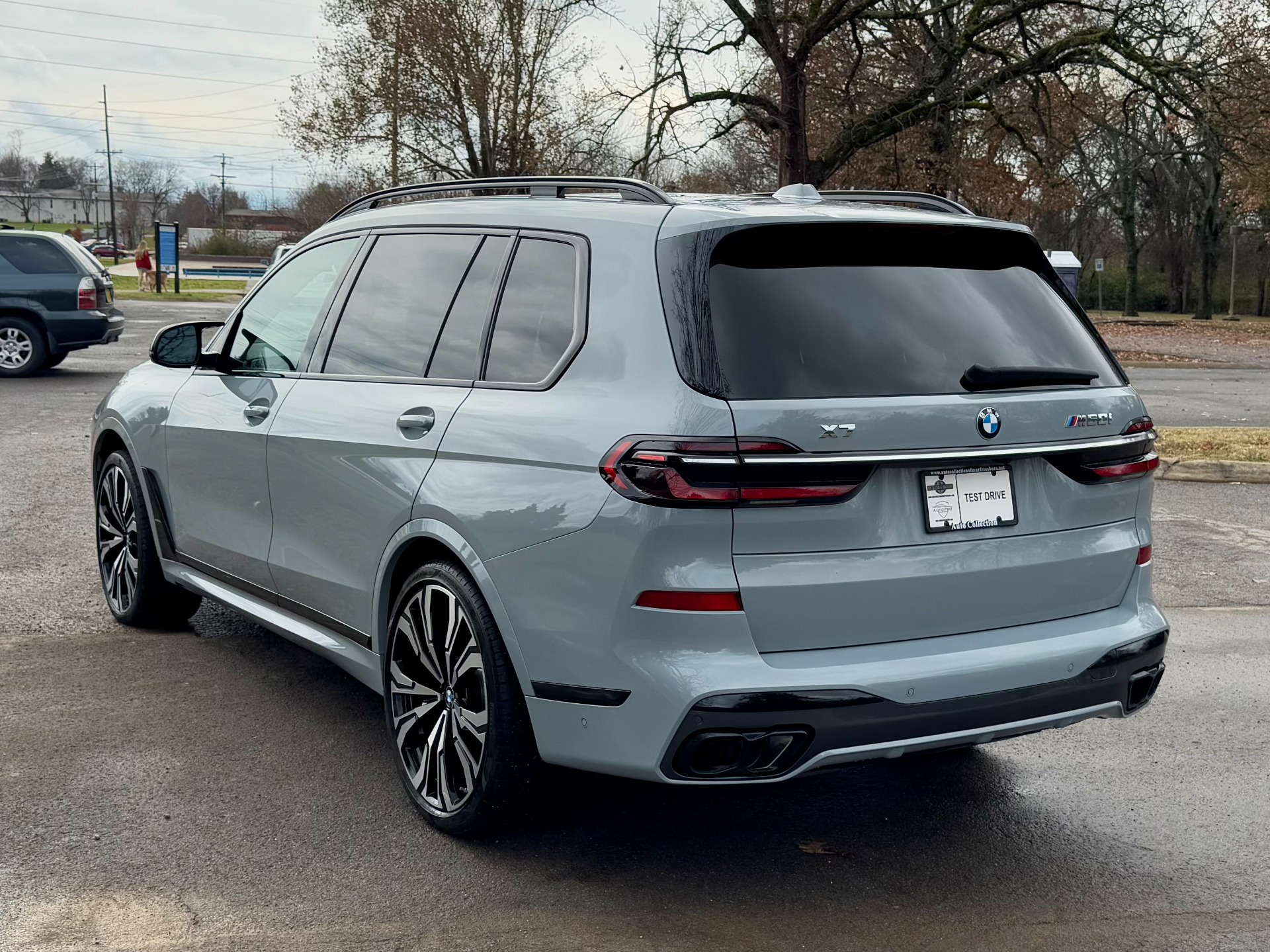 2023 BMW X7 M60i photo 4