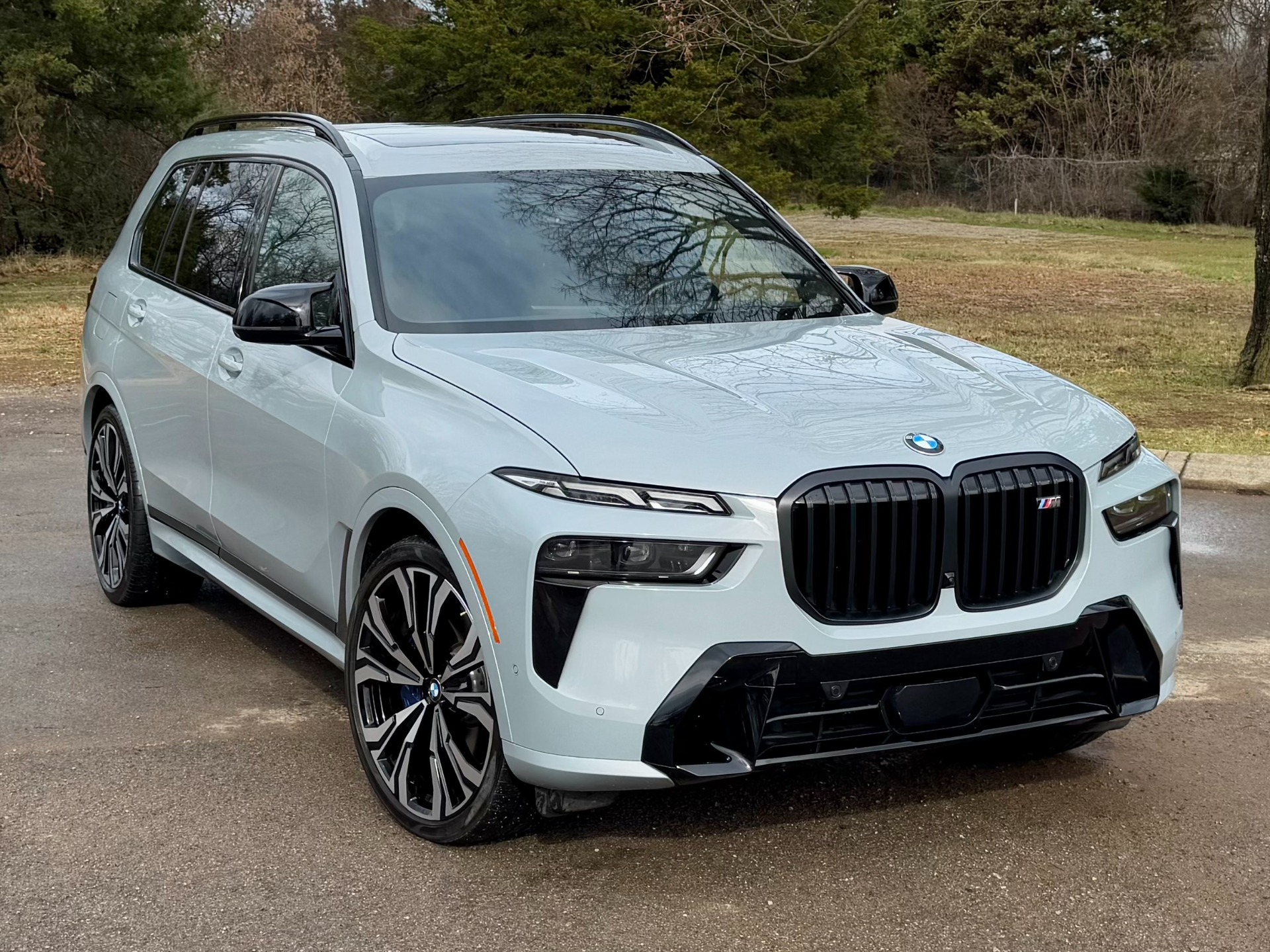 2023 BMW X7 M60i photo 1