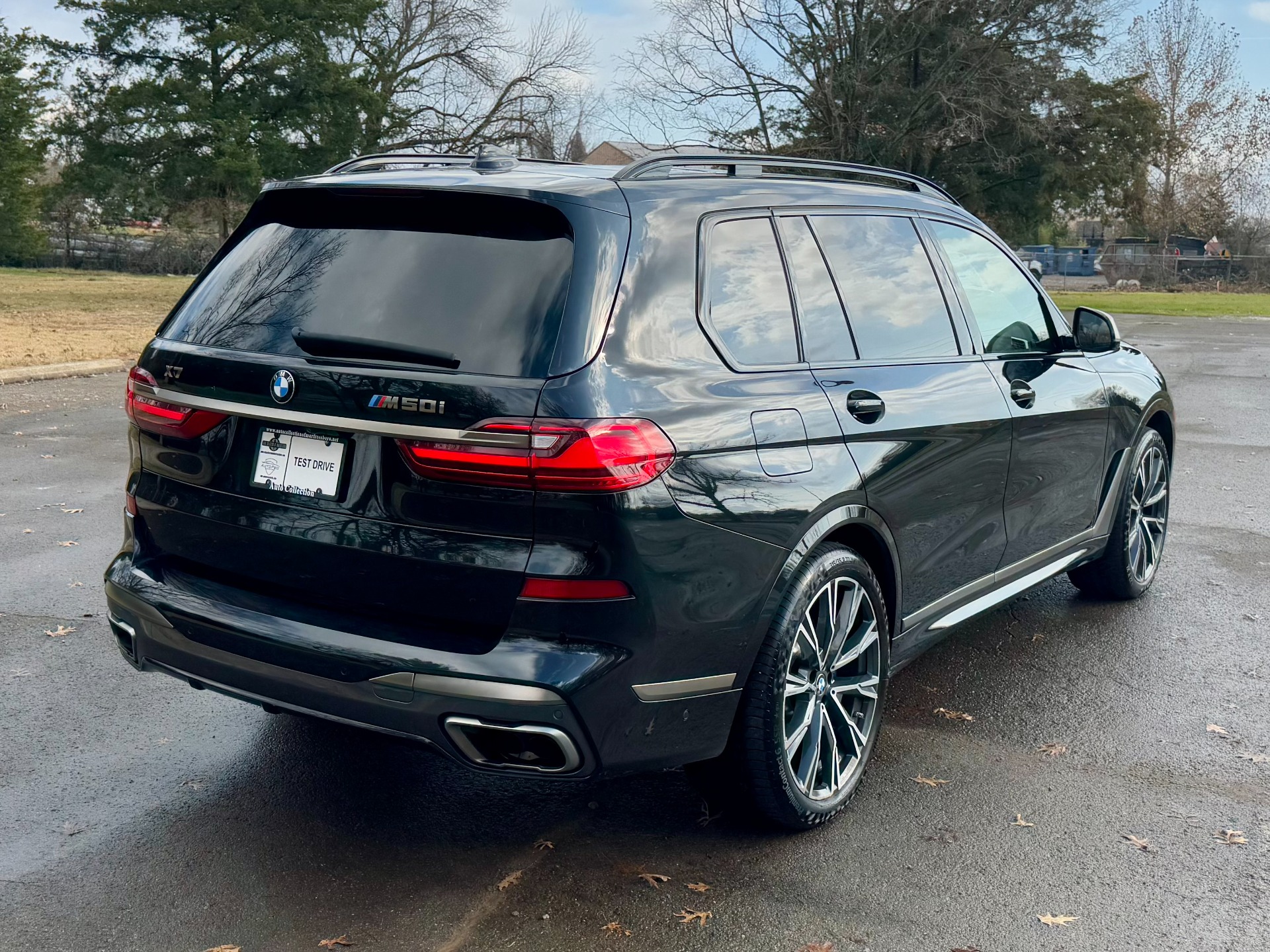 2022 BMW X7 M50i photo 3