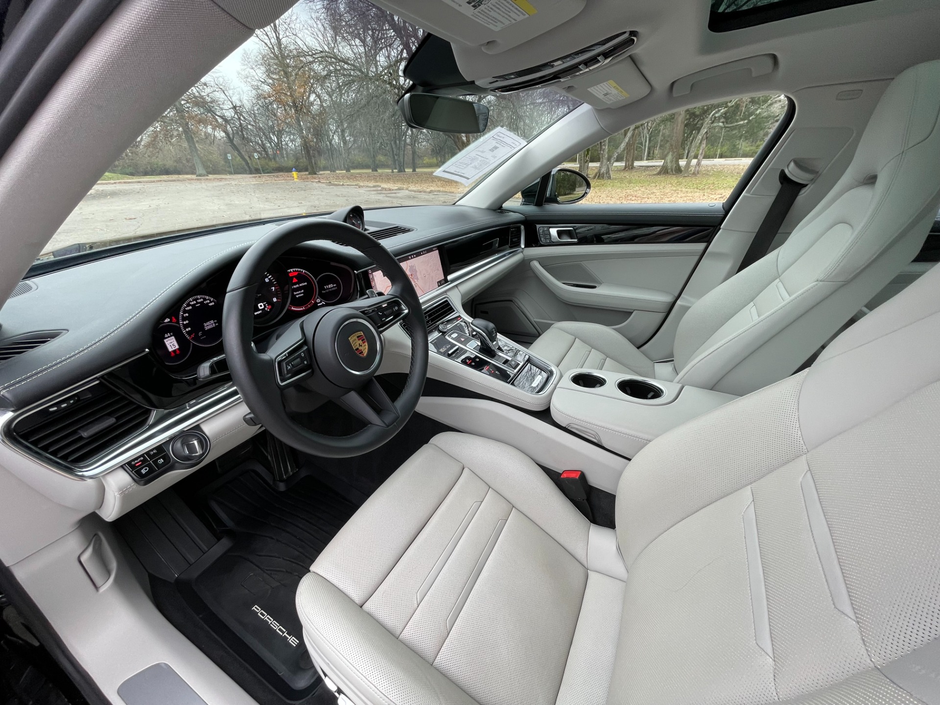 2021 Porsche Panamera Base photo 12