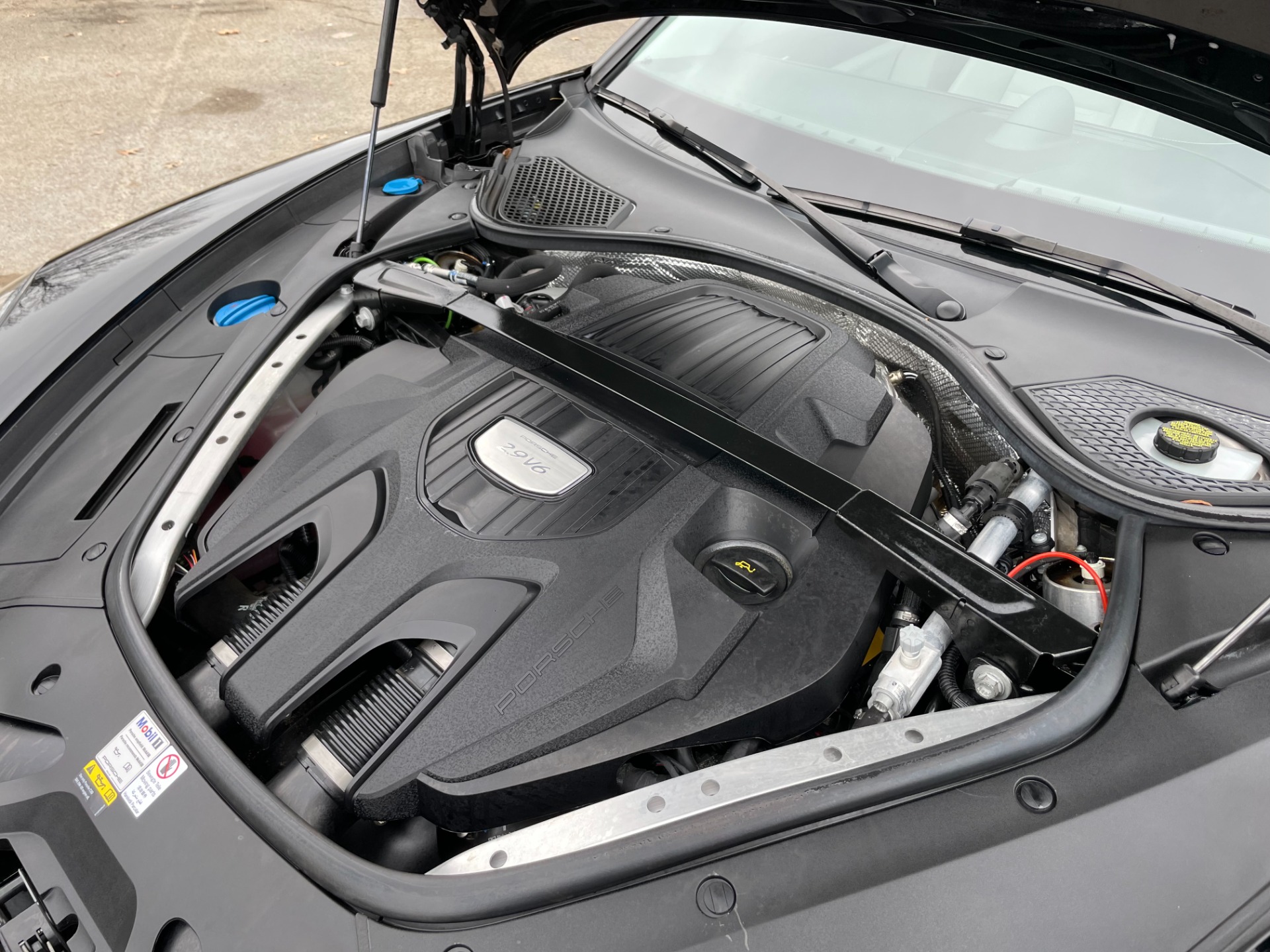 2021 Porsche Panamera Base photo 39