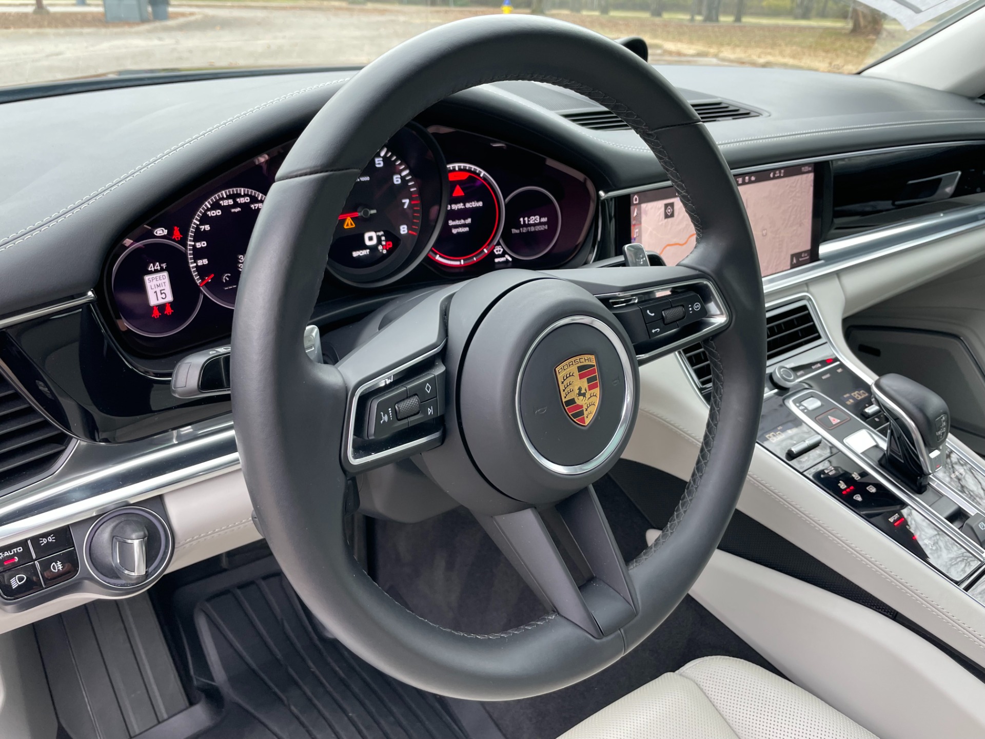 2021 Porsche Panamera Base photo 9