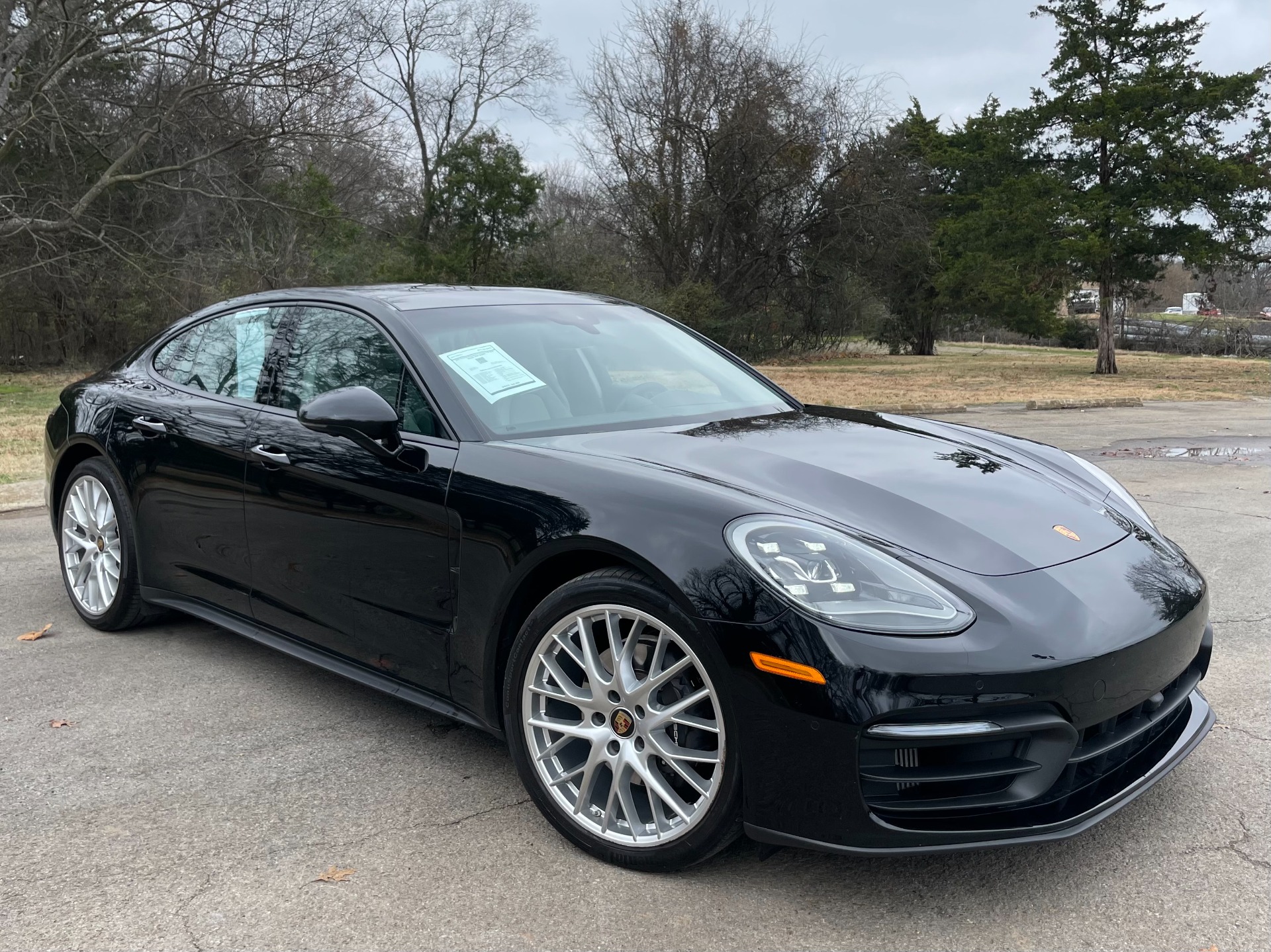 Porsche Panamera's photo